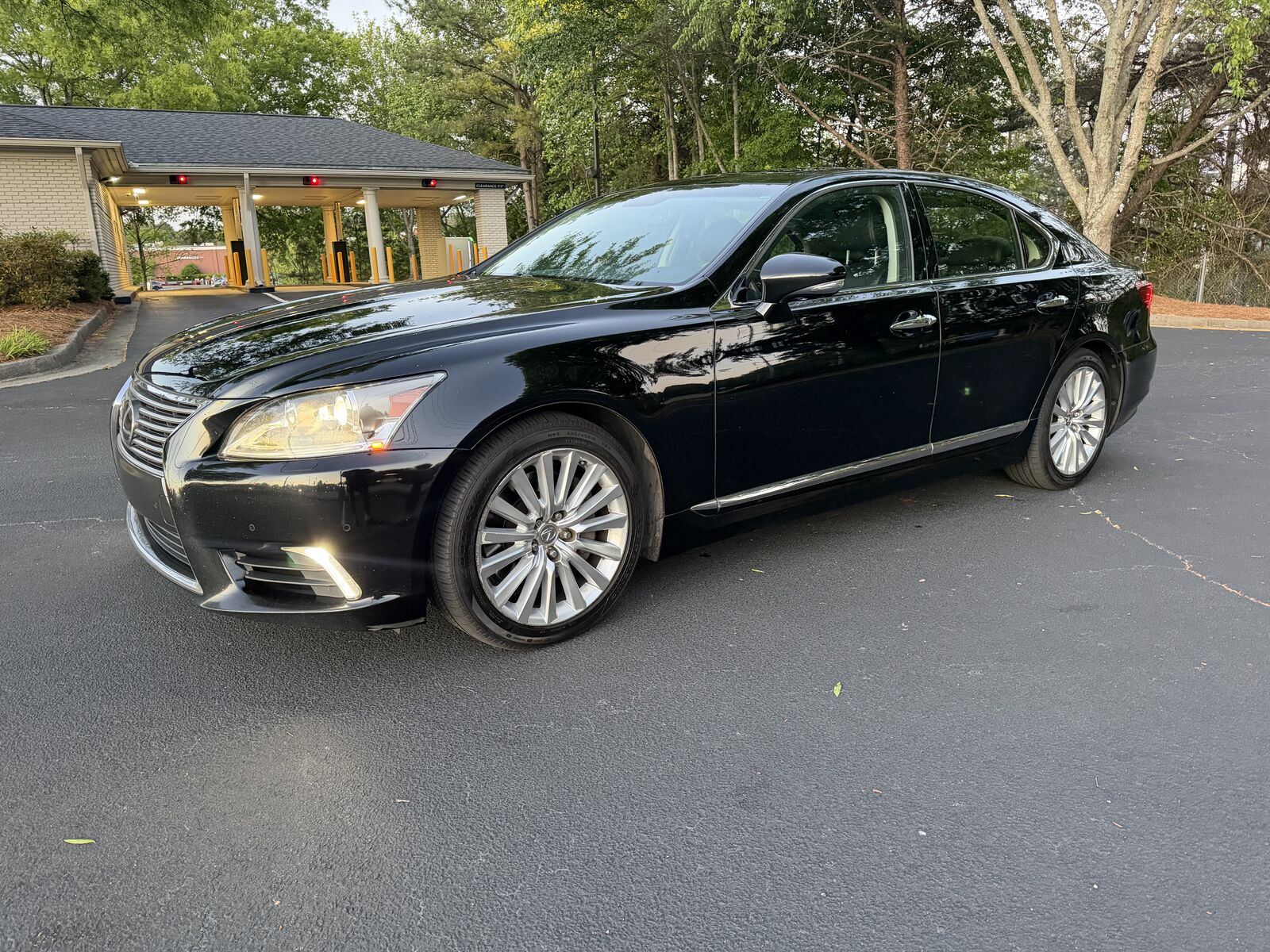 2015 LEXUS LS