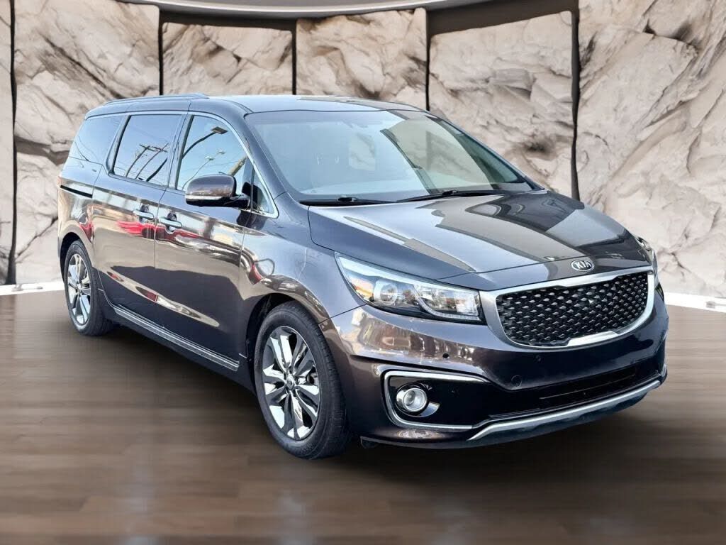2016 KIA Sedona