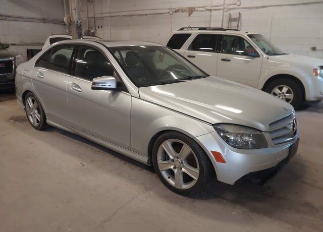 2011 MERCEDES-BENZ C-Class