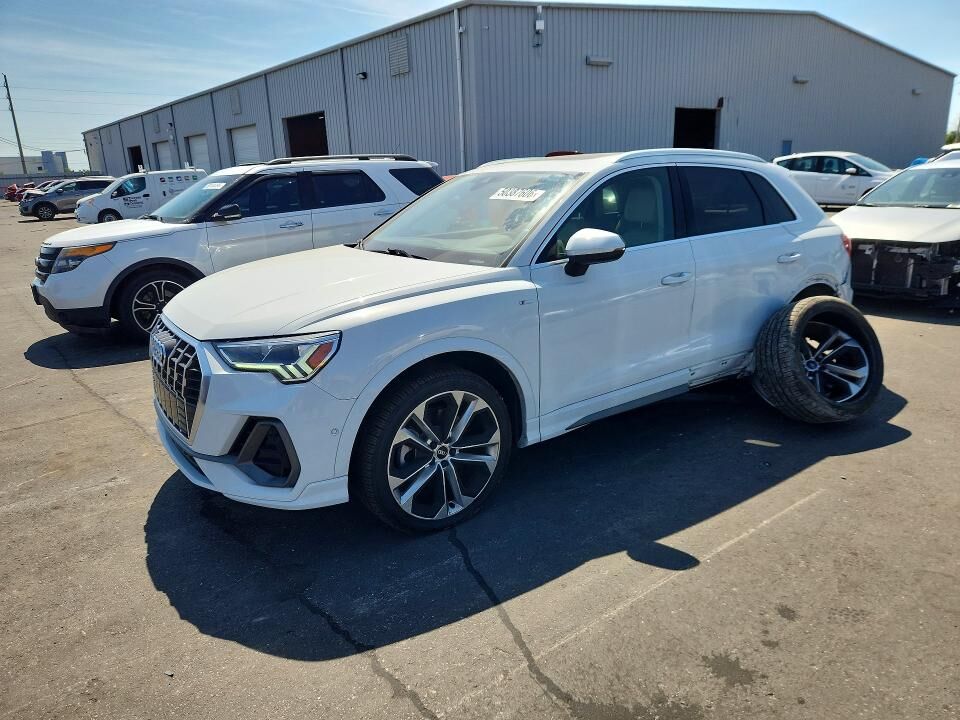 2021 AUDI Q3