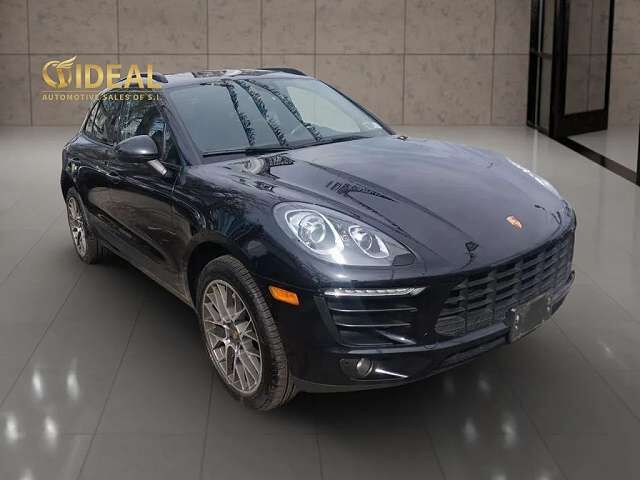 2018 PORSCHE Macan