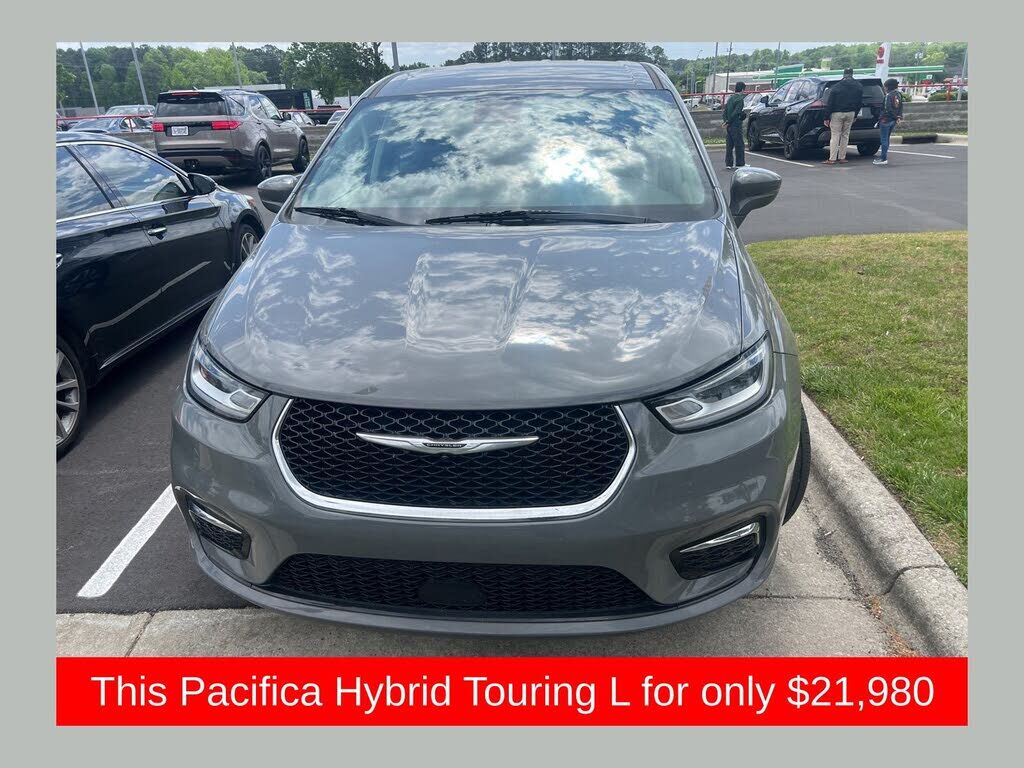 2022 CHRYSLER Pacifica