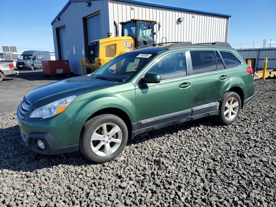 2014 SUBARU Outback
