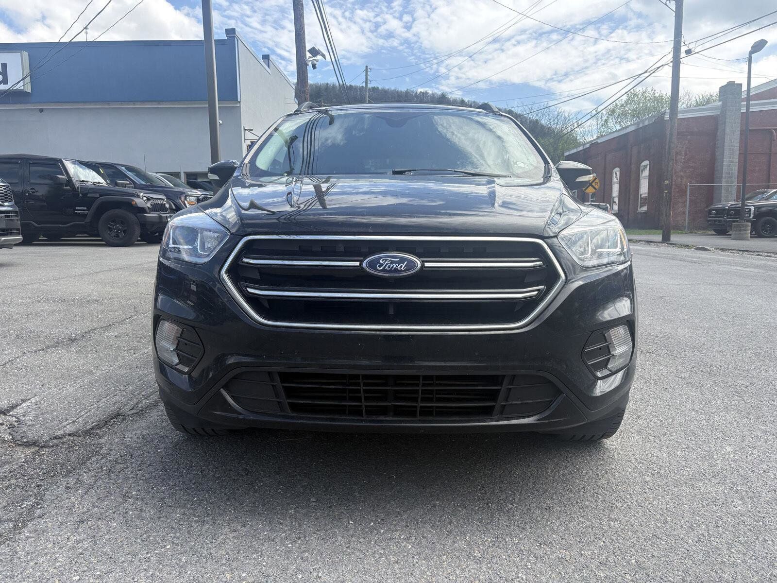 2017 FORD Escape