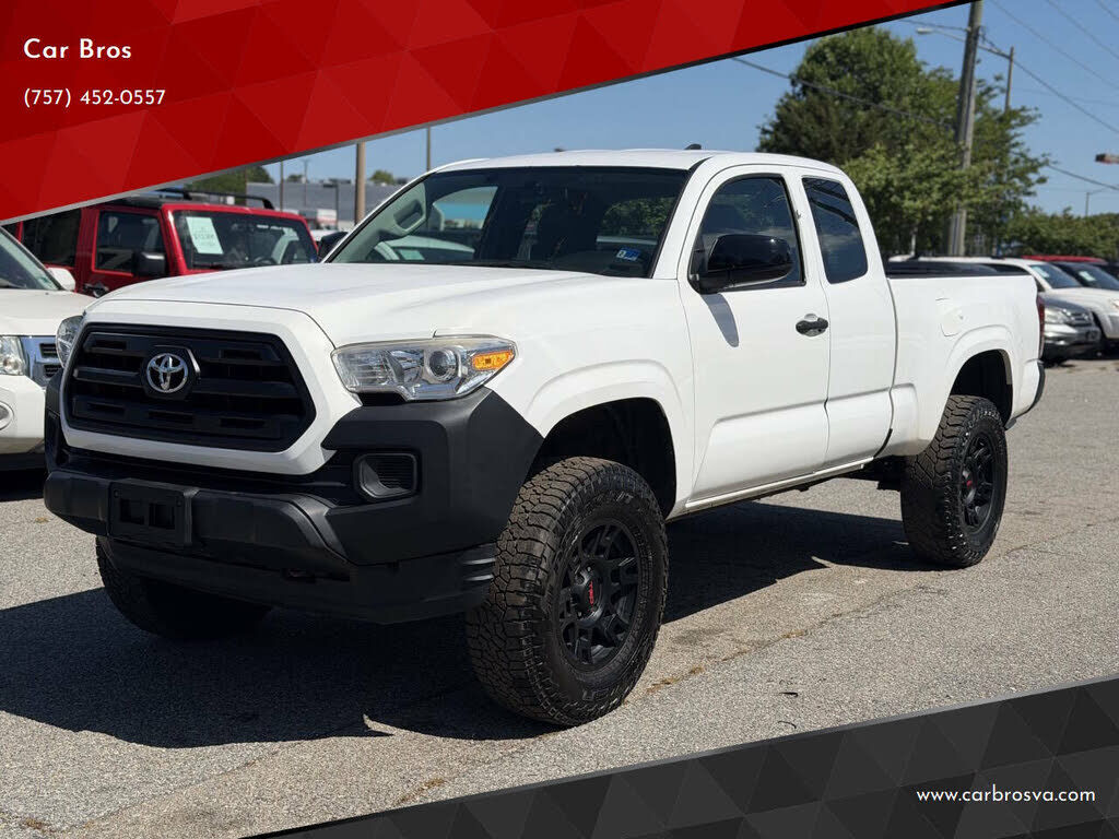 2017 TOYOTA Tacoma