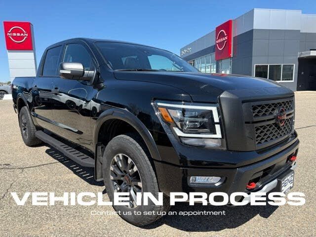 2024 NISSAN Titan
