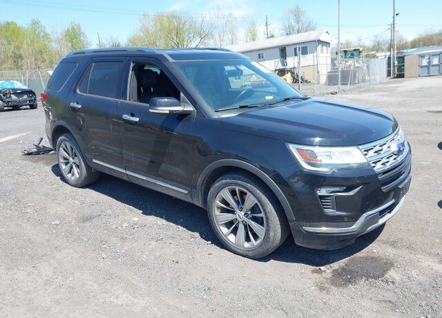 2018 FORD Explorer