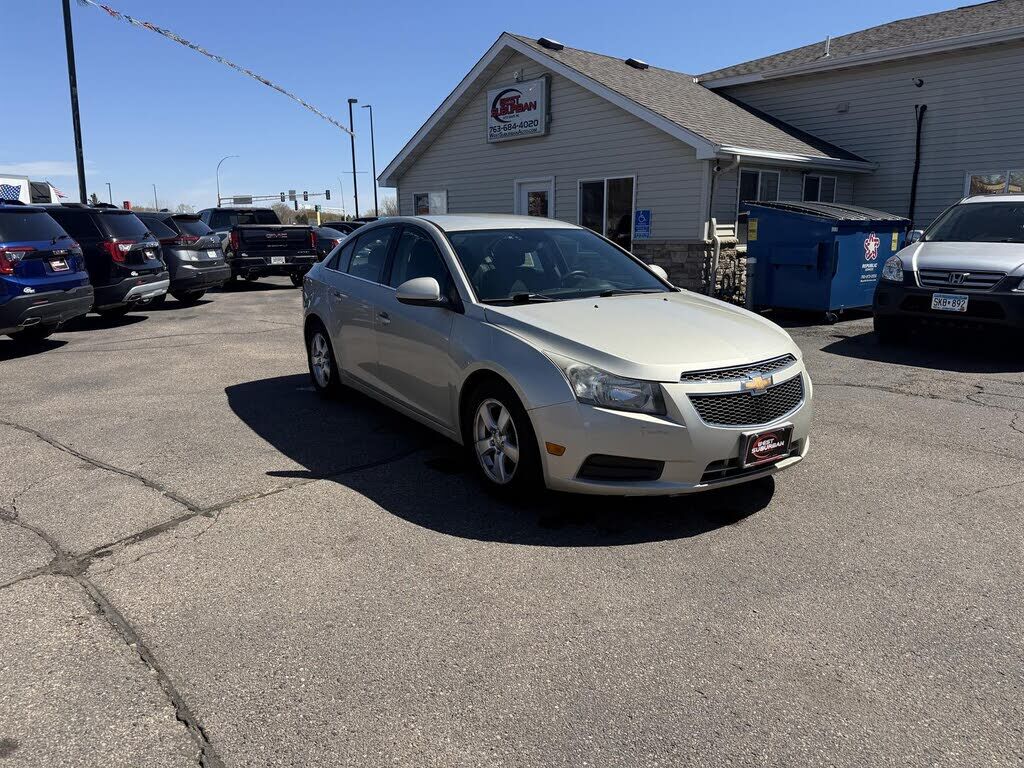 2013 CHEVROLET Cruze