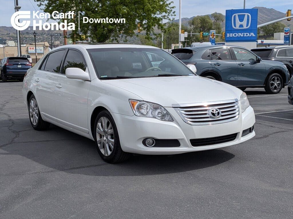 2008 TOYOTA Avalon