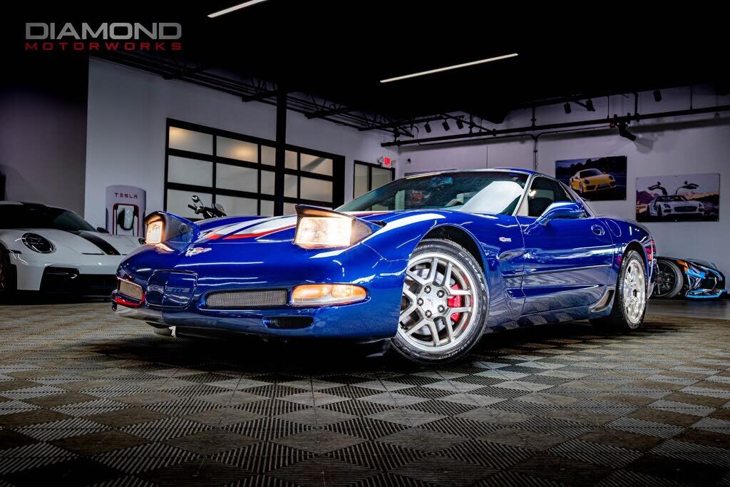 2004 CHEVROLET Corvette