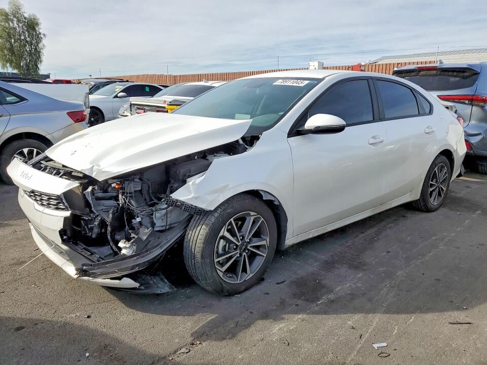 2023 KIA Forte
