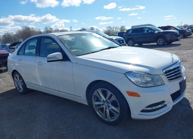 2014 MERCEDES-BENZ C-Class