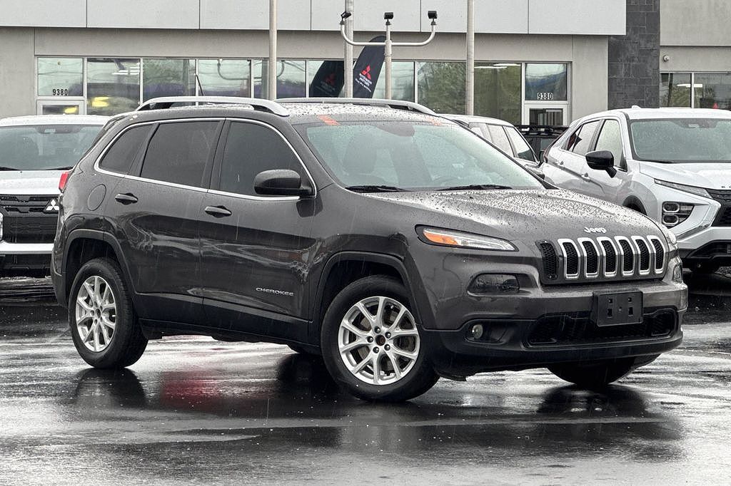 2017 JEEP Cherokee