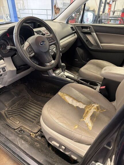 2016 SUBARU Forester