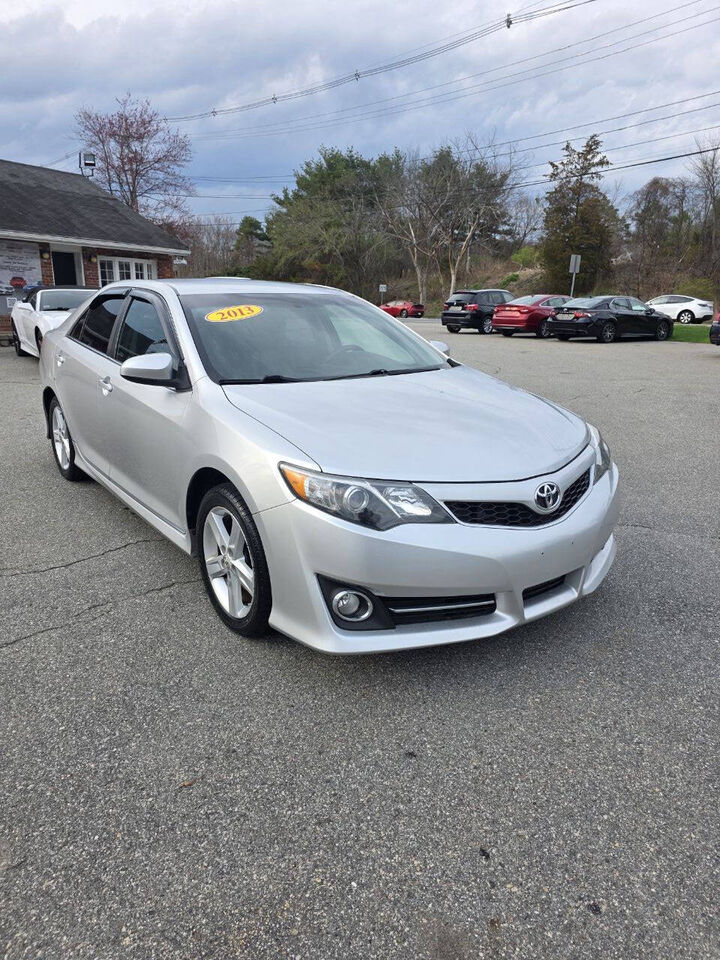2013 TOYOTA Camry