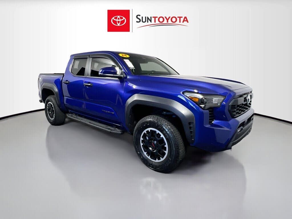 2024 TOYOTA Tacoma