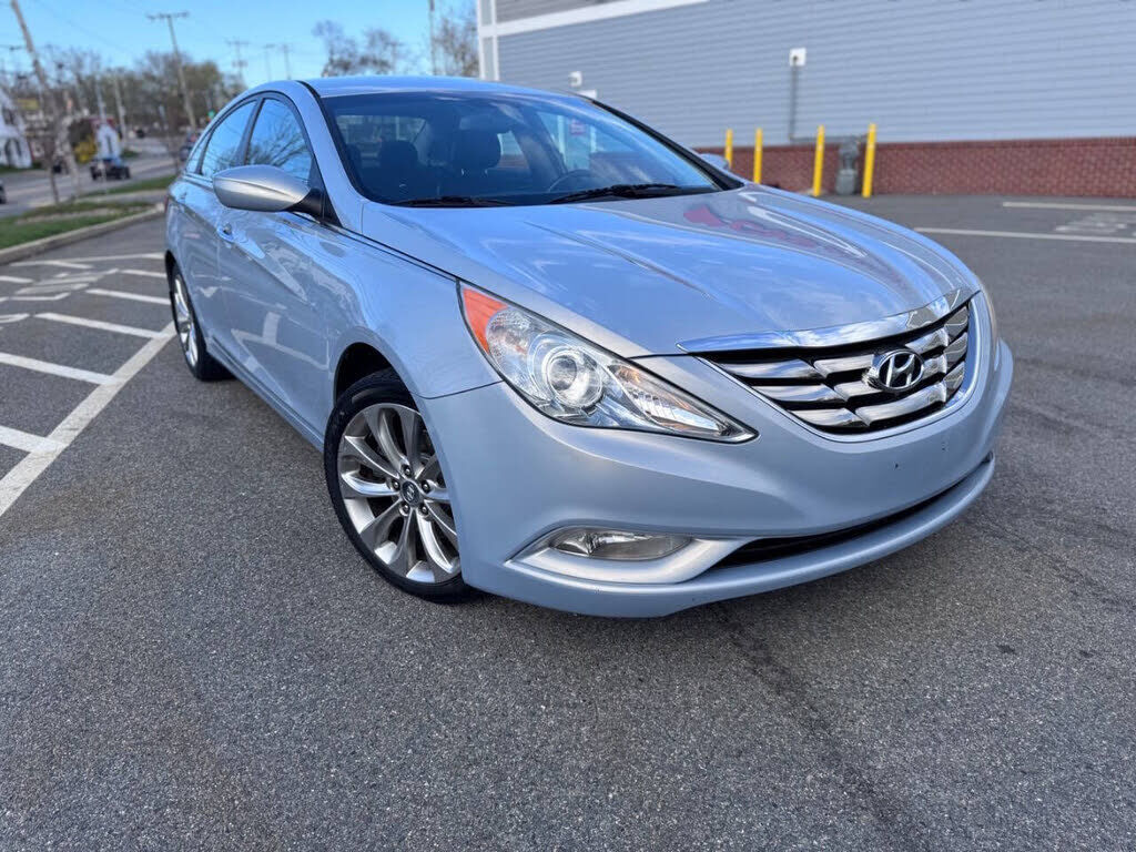 2013 HYUNDAI Sonata