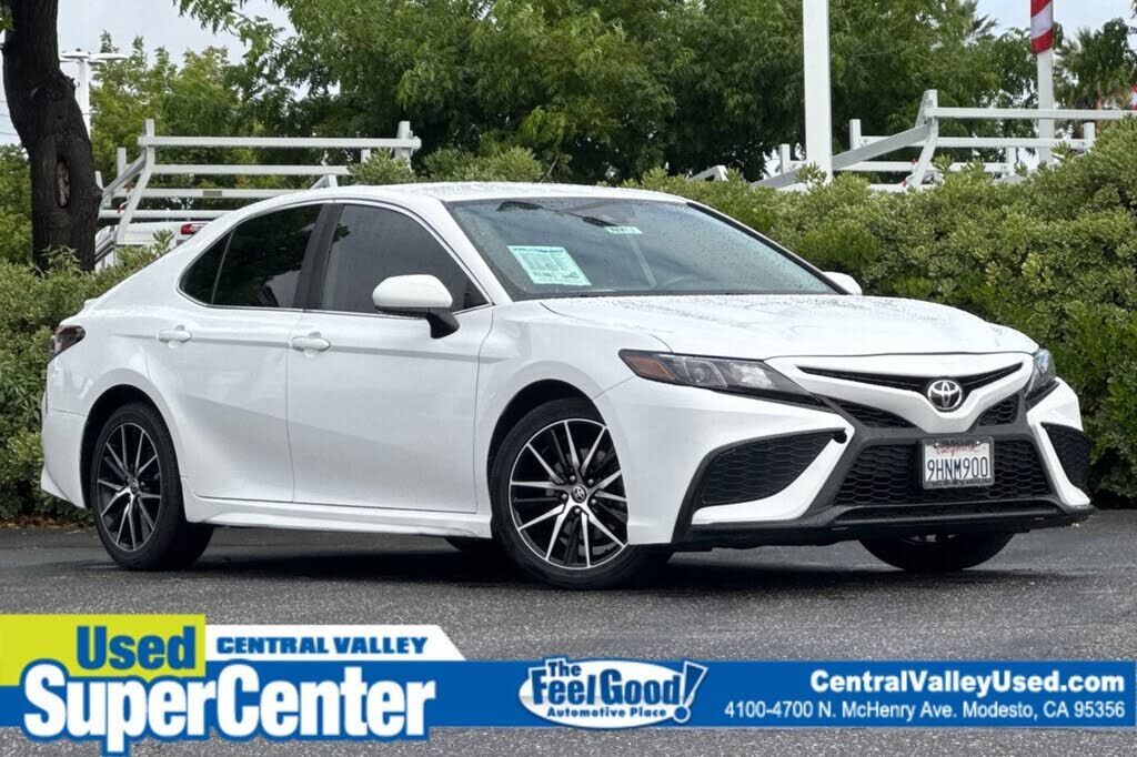 2021 TOYOTA Camry