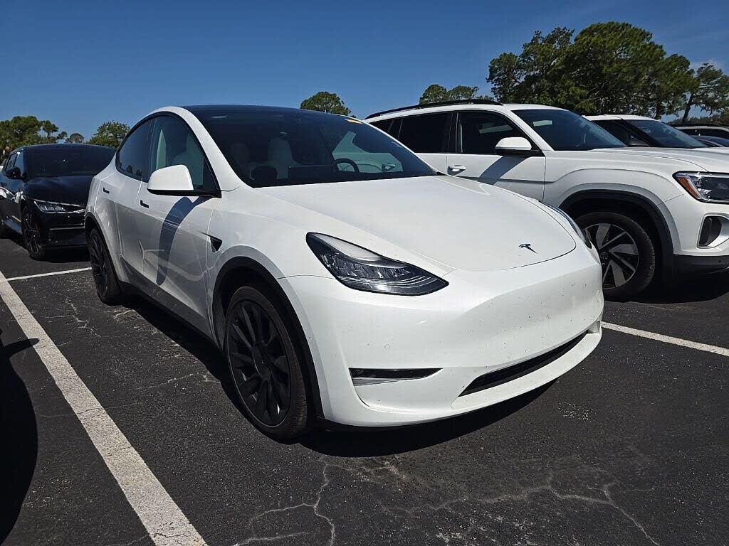 2021 TESLA Model Y