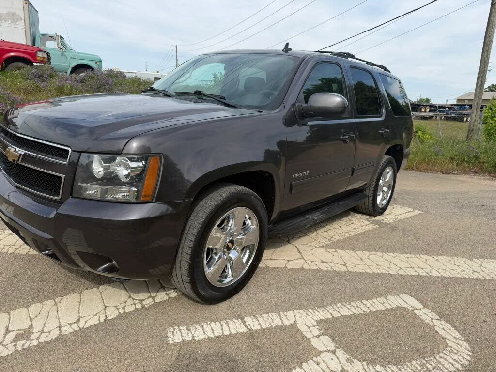 2011 CHEVROLET Tahoe