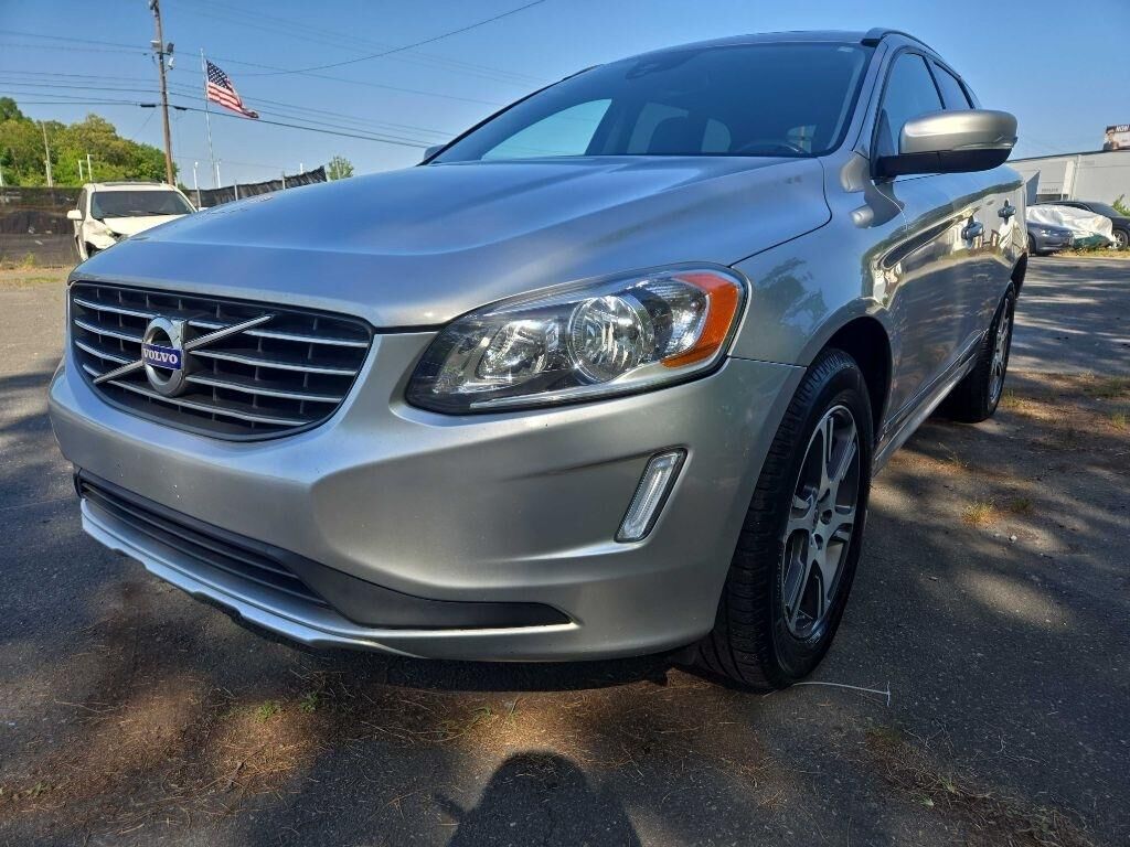 2015 VOLVO XC60