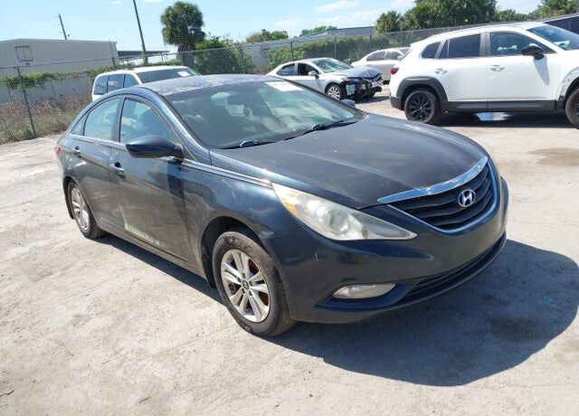 2013 HYUNDAI Sonata