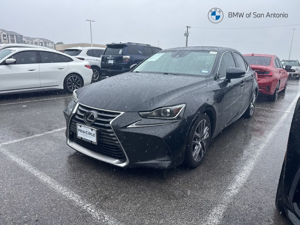 2018 LEXUS IS