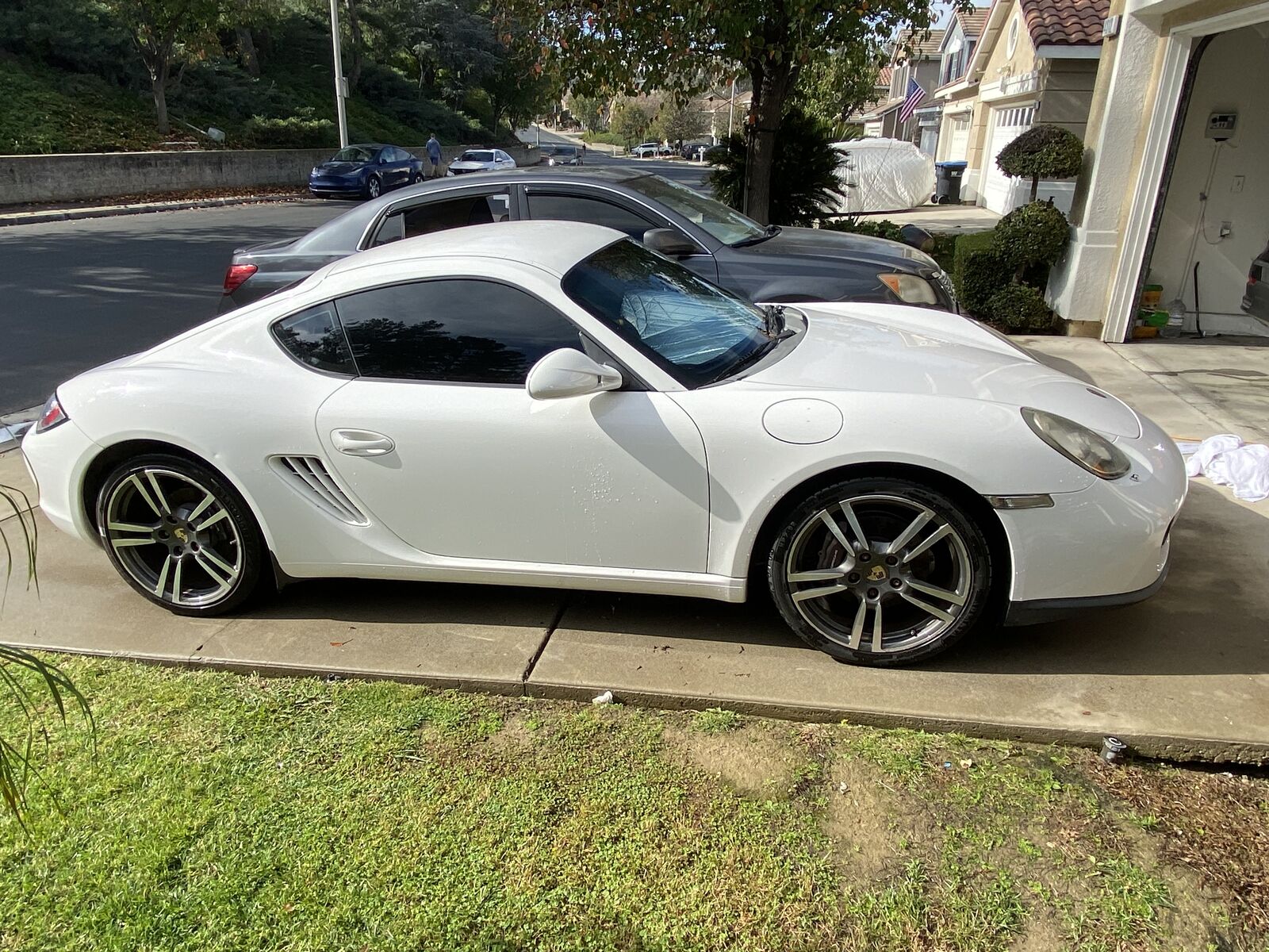 2011 PORSCHE Cayman