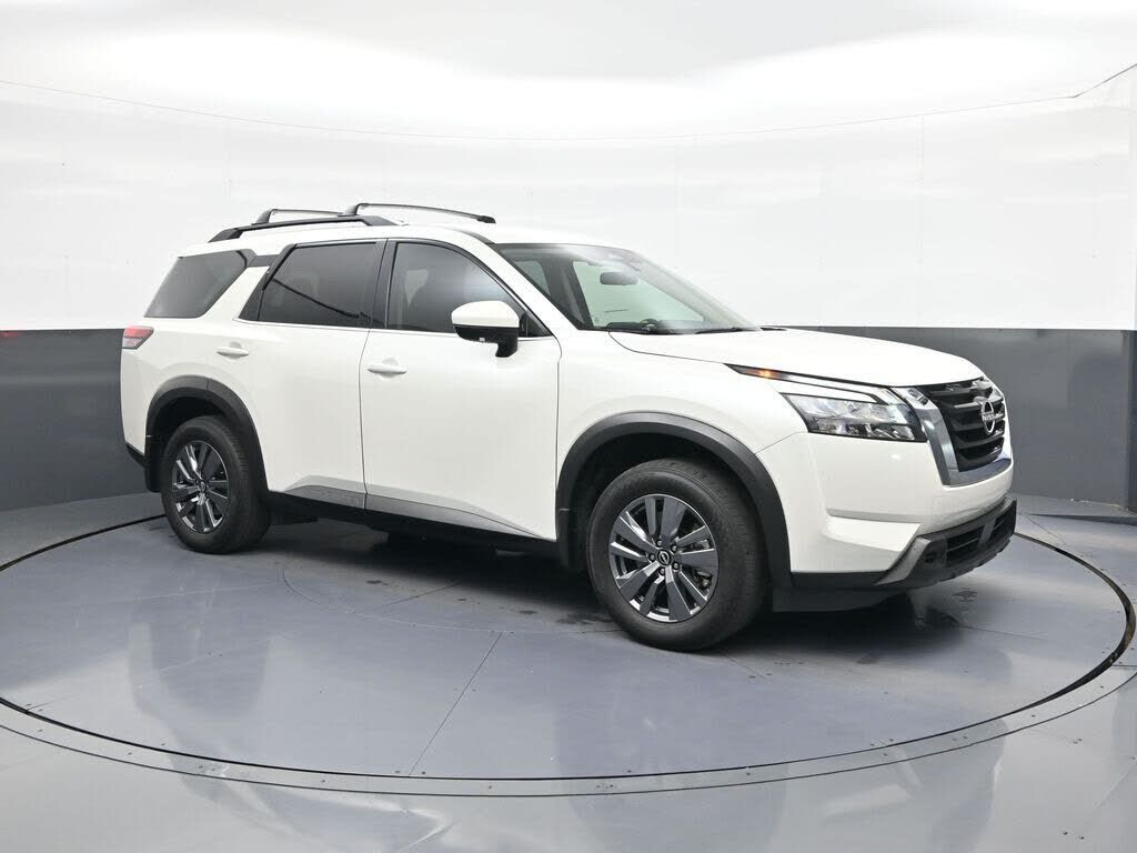 2024 NISSAN Pathfinder
