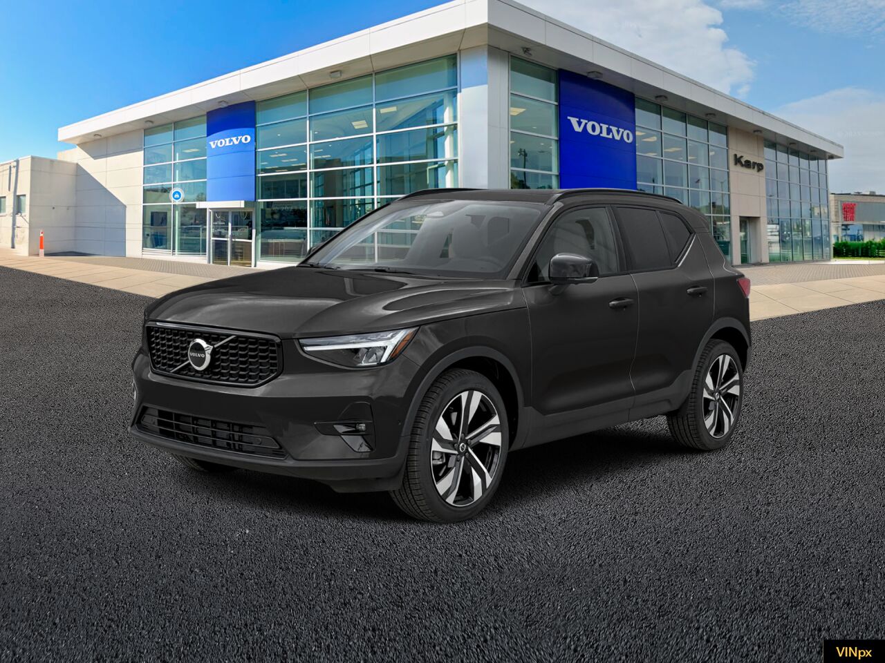 2026 VOLVO XC40