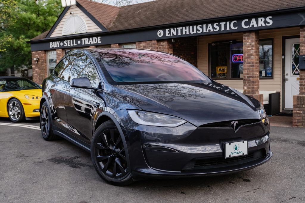 2023 TESLA Model X