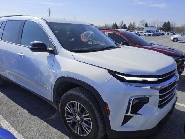 2024 CHEVROLET Traverse