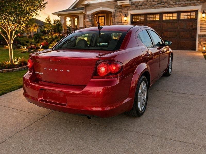 2014 DODGE Avenger