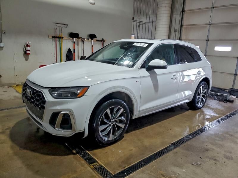 2022 AUDI Q5