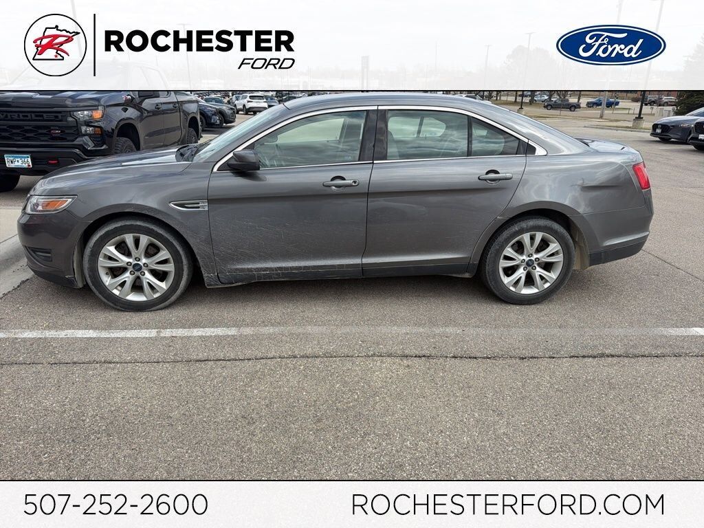 2011 FORD Taurus