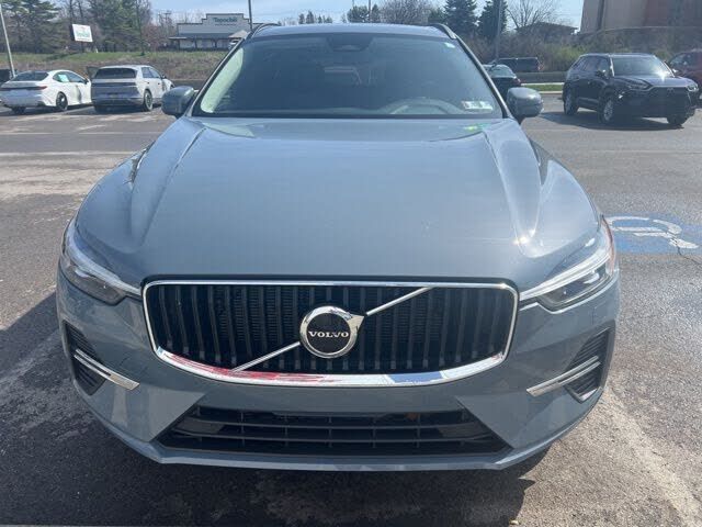 2022 VOLVO XC60
