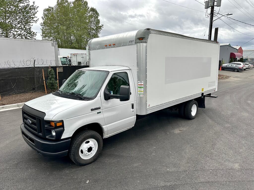 2016 FORD E-350