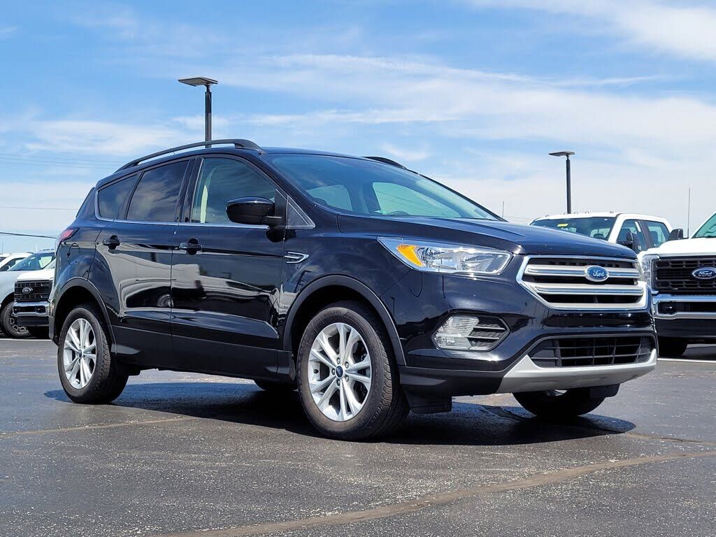 2018 FORD Escape