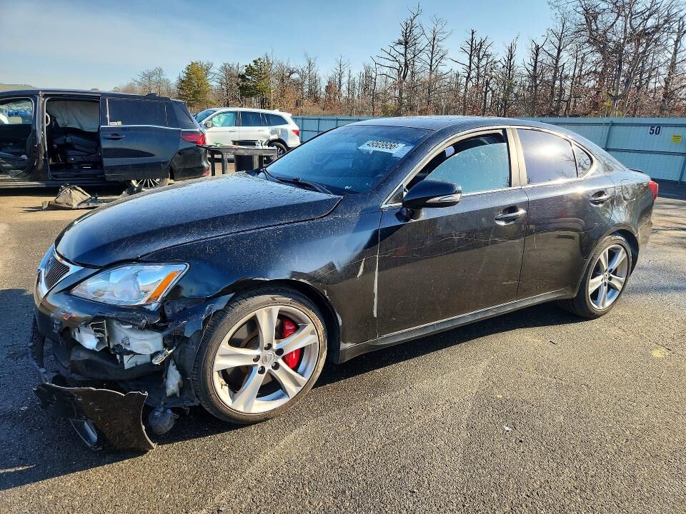 2011 LEXUS IS