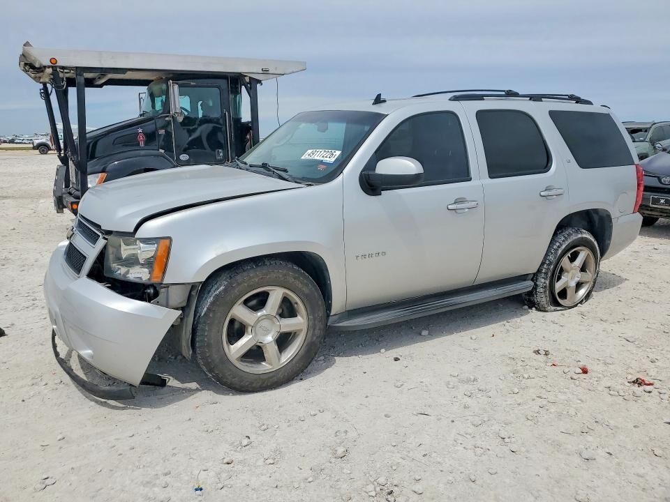2011 CHEVROLET Tahoe
