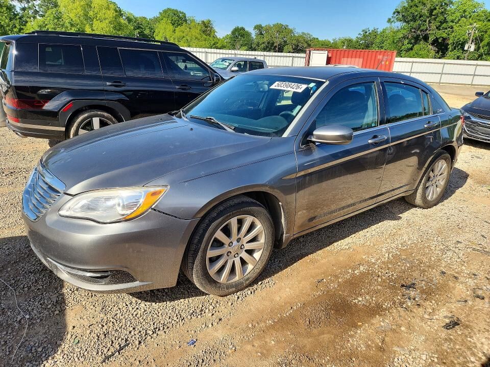 2013 CHRYSLER 200