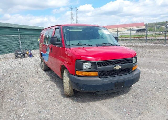 2013 CHEVROLET Express