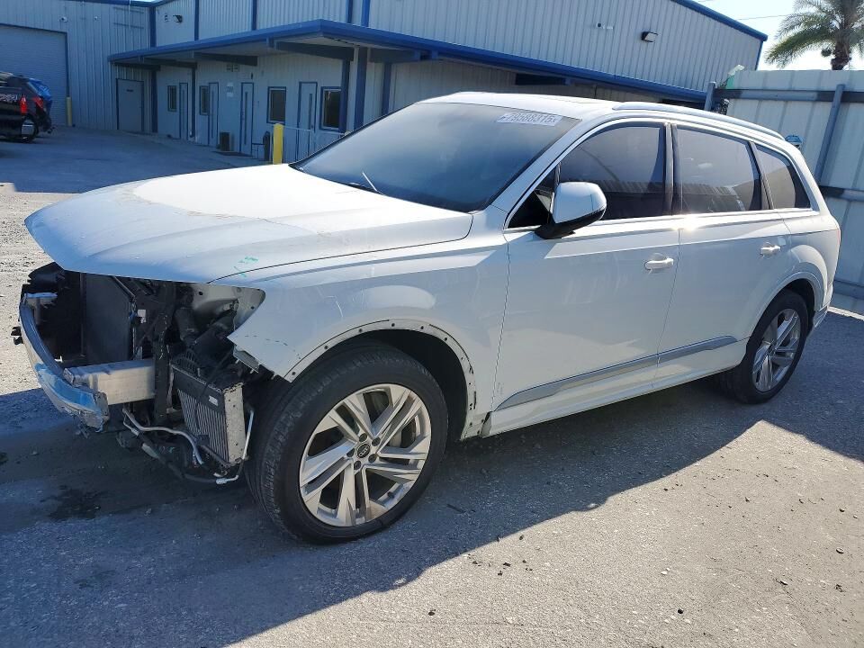 2021 AUDI Q7