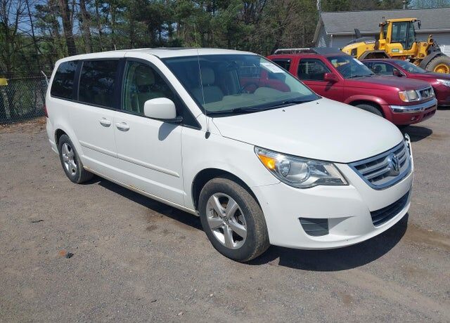 2010 VOLKSWAGEN Routan