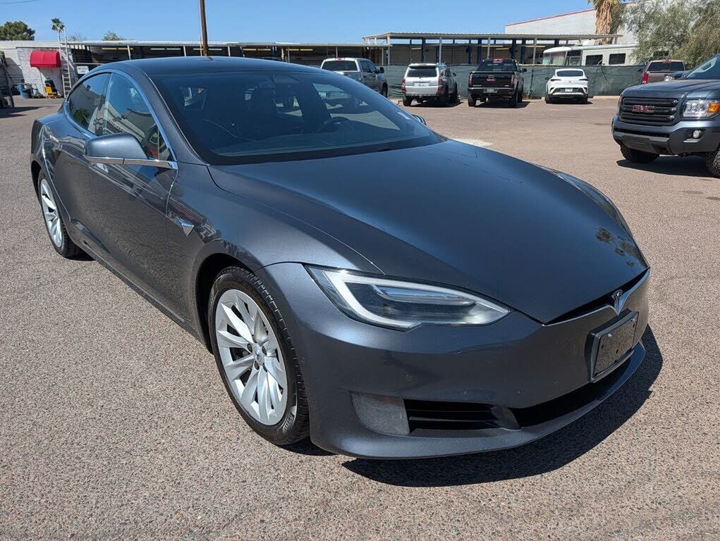 2017 TESLA Model S