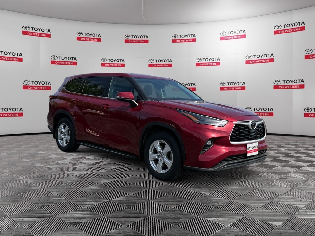2022 TOYOTA Highlander