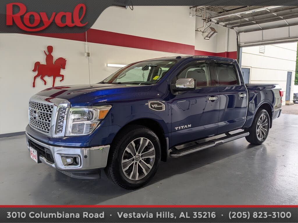 2017 NISSAN Titan