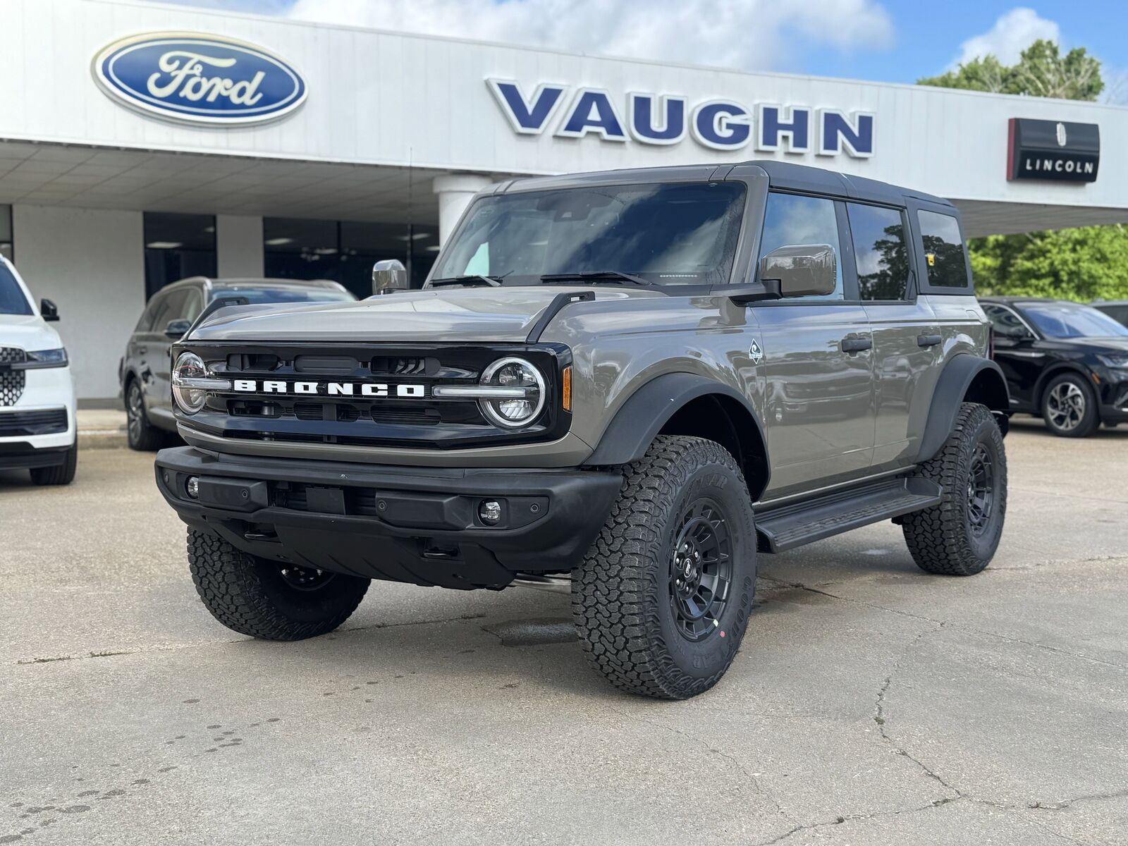 2026 FORD Bronco