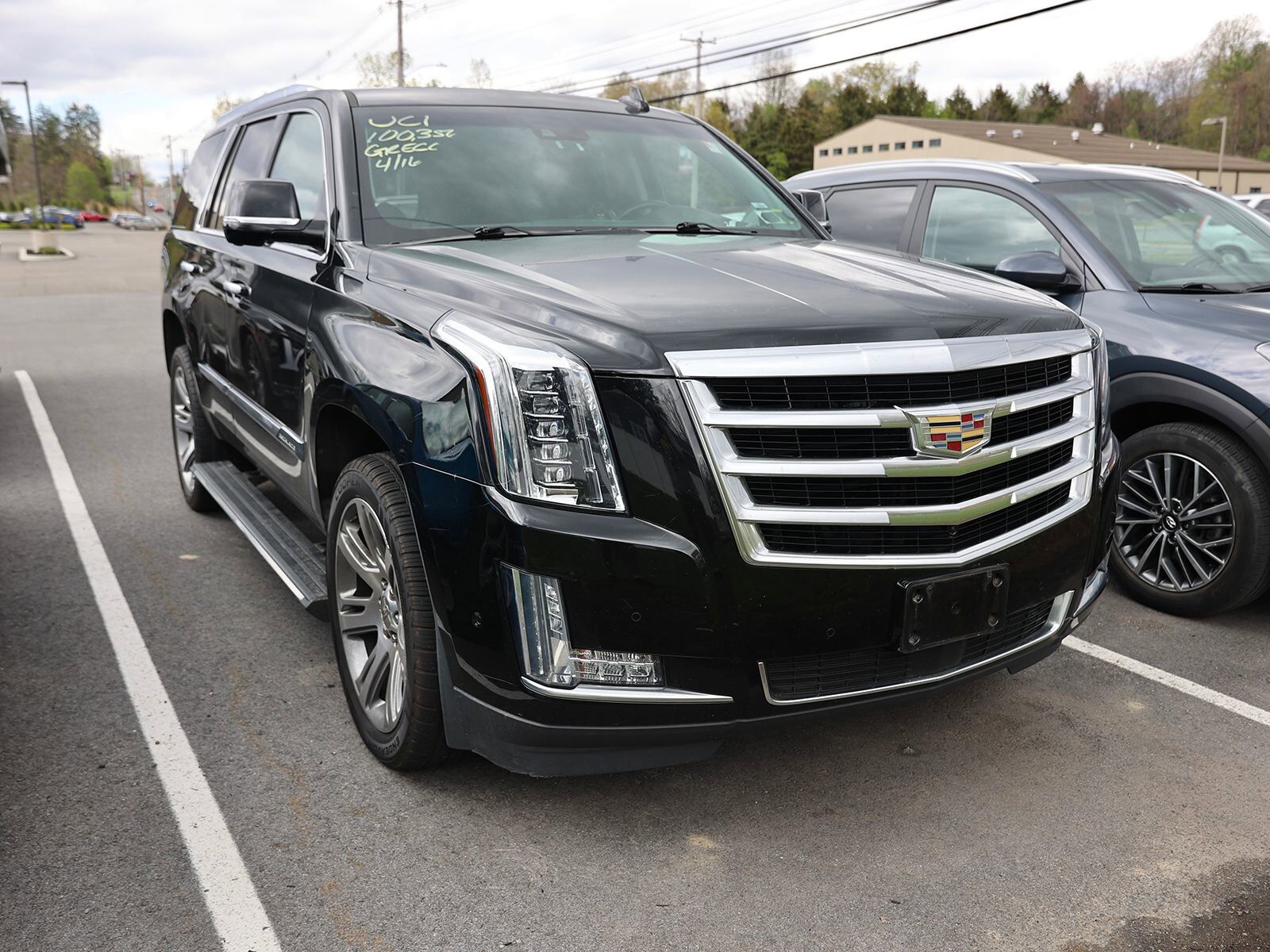 2017 CADILLAC Escalade