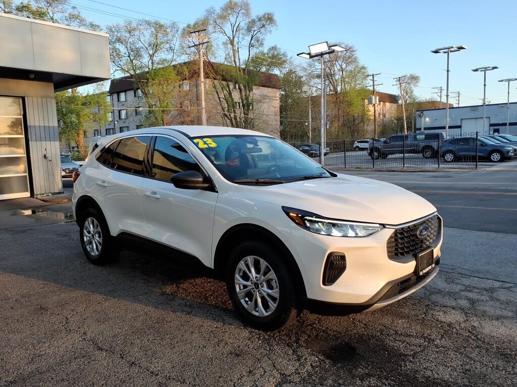 2023 FORD Escape